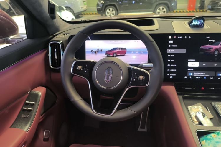 Used Hima AITO M8 2025 Extended-Range Ultra Version 53.4 kWh 5-Seater Edition Steering Wheel
