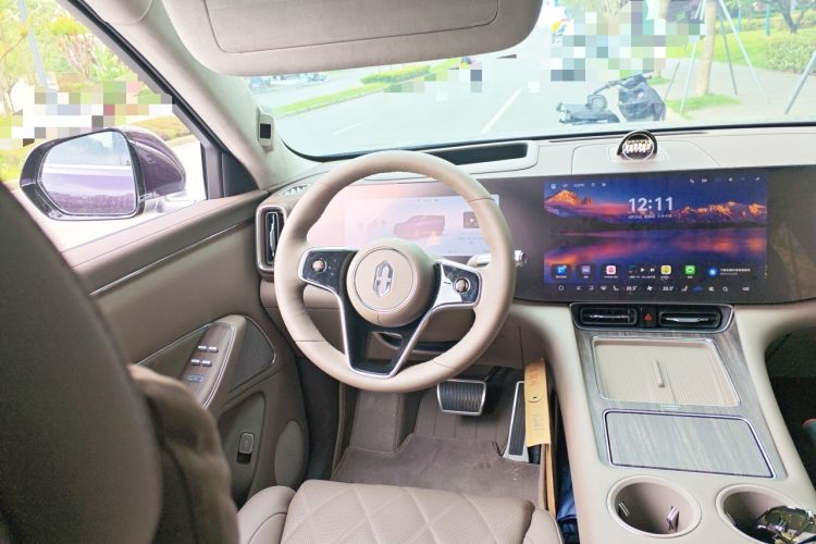 Used Hima AITO M8 2025 Model Pure Electric Max+ Five-Seat Long-Range Version Steering Wheel