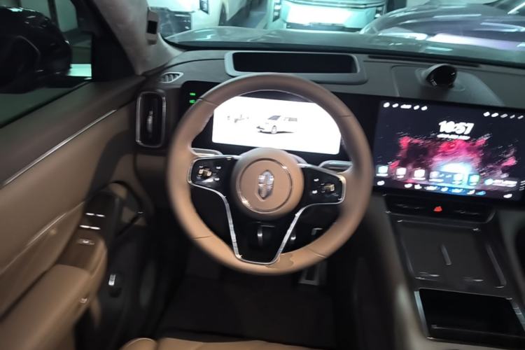 Used Hima AITO M8 2025 Model Pure Electric Max+ Five-Seat Long-Range Version Steering Wheel