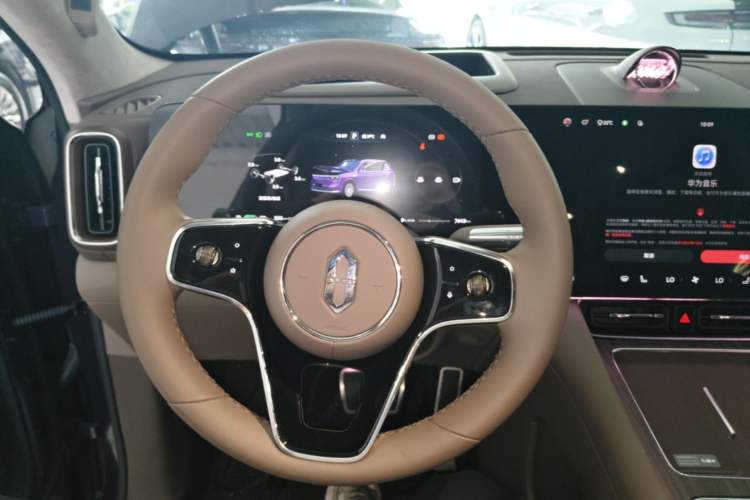 Used Hima AITO M8 2025 Model Pure Electric Ultra Six-Seat Four-Wheel-Drive Version Steering Wheel