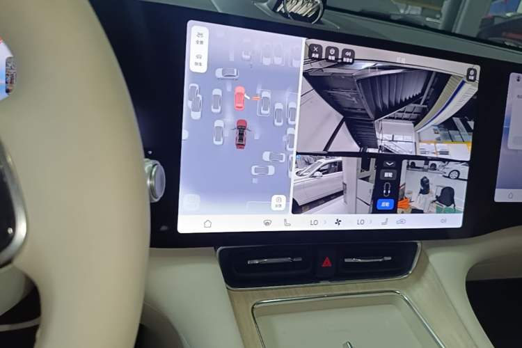 Used Hima AITO M8 2025 Extended-Range Ultra Version 53.4 kWh 6-Seater Edition Audio And AC Panel