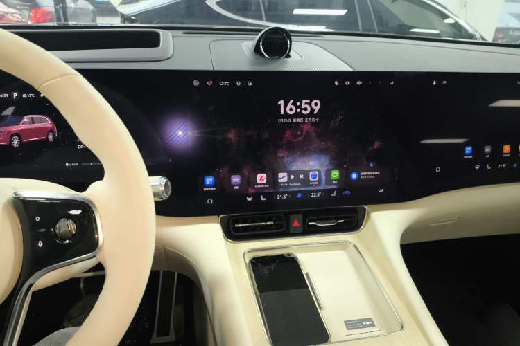 Used Hima AITO M8 2025 Extended-Range Max+ Version 53.4 kWh 5-Seater Edition Audio And AC Panel