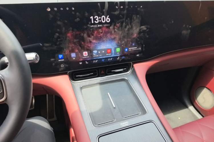 Used Hima AITO M8 2025 Extended-Range Max+ Version 53.4 kWh 5-Seater Edition Audio And AC Panel