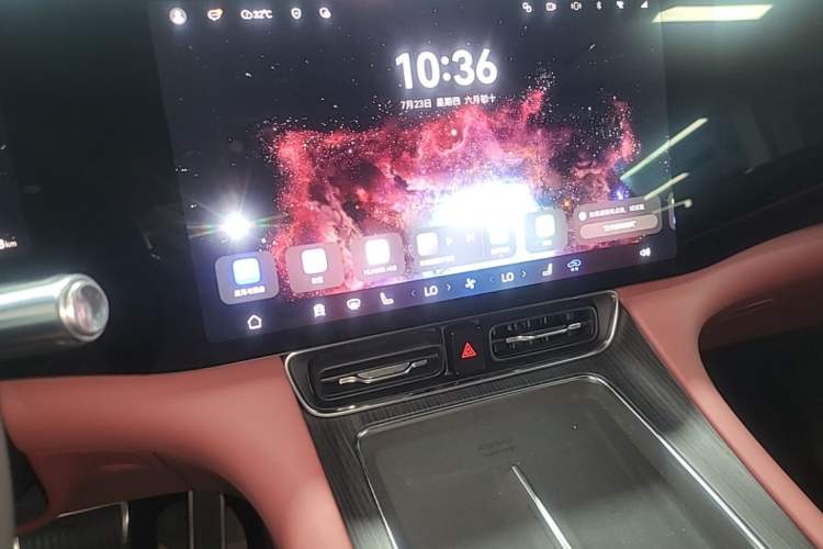 Used Hima AITO M8 2025 Extended-Range Ultra Version 53.4 kWh 5-Seater Edition Audio And AC Panel