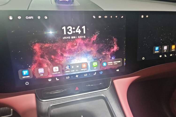 Used Hima AITO M8 2025 Extended-Range Ultra Version 53.4 kWh 6-Seater Edition Audio And AC Panel