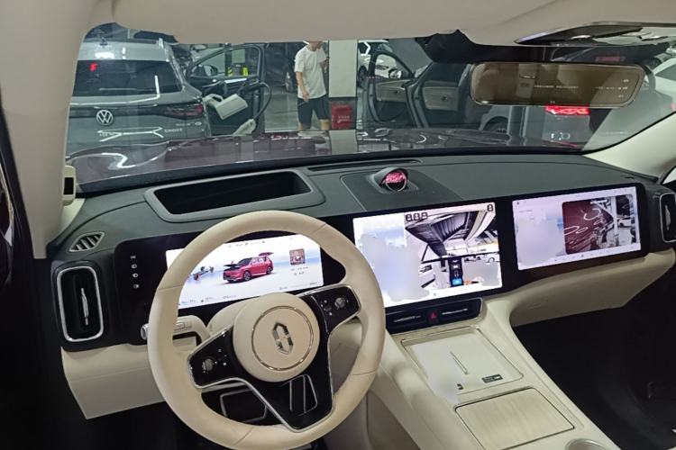 Used Hima AITO M8 2025 Extended-Range Ultra Version 53.4 kWh 6-Seater Edition Center Console
