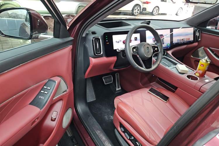 Used Hima AITO M8 2025 Extended-Range Ultra Version 53.4 kWh 5-Seater Edition Driver Seat