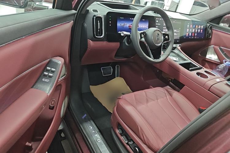 Used Hima AITO M8 2025 Extended-Range Ultra Version 53.4 kWh 5-Seater Edition Driver Seat