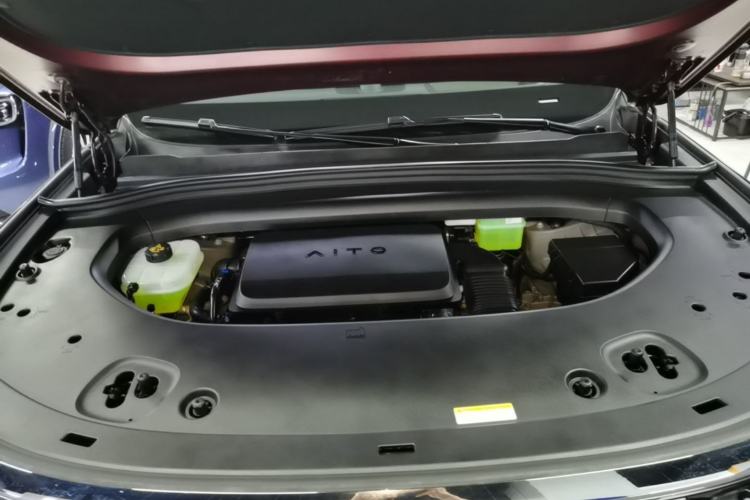 Used Hima AITO M8 2025 Extended-Range Ultra Version 53.4 kWh 5-Seater Edition Engine Bay