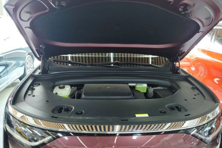 Used Hima AITO M8 2025 Extended-Range Ultra Version 53.4 kWh 5-Seater Edition Engine Bay