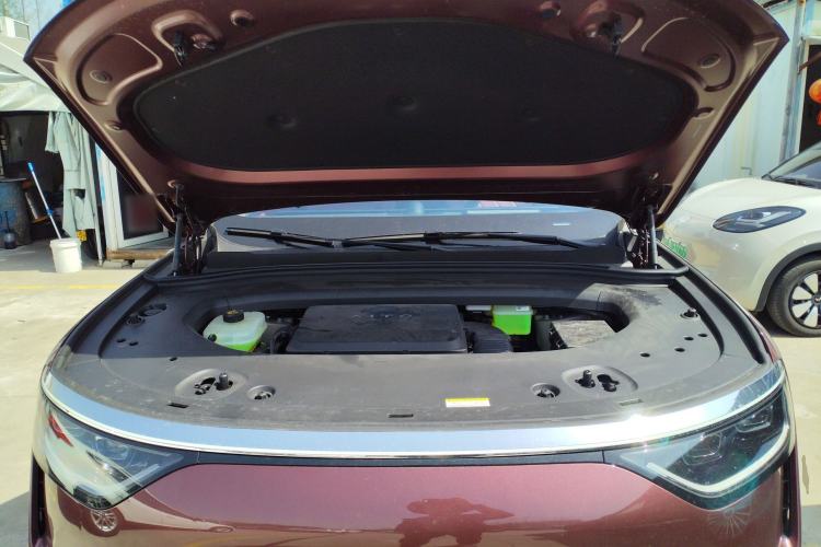 Used Hima AITO M8 2025 Extended-Range Ultra Version 53.4 kWh 5-Seater Edition Engine Bay