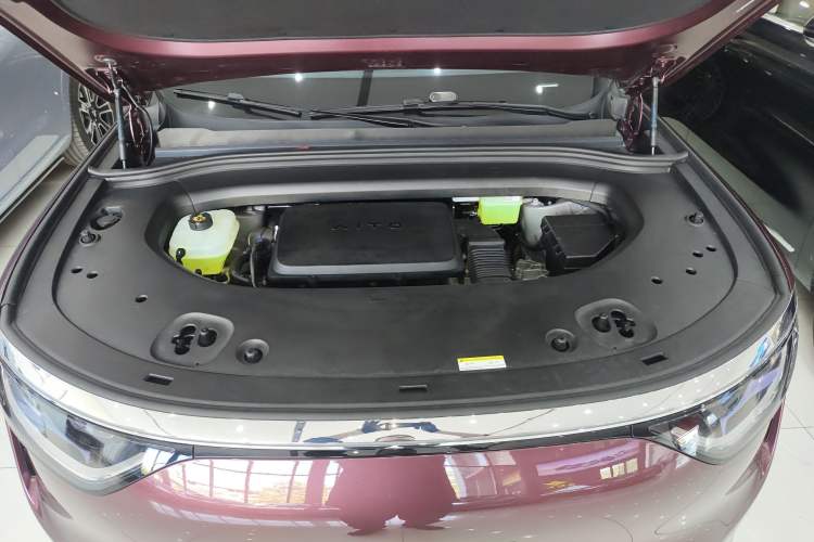 Used Hima AITO M8 2025 Extended-Range Ultra Version 53.4 kWh 5-Seater Edition Engine Bay