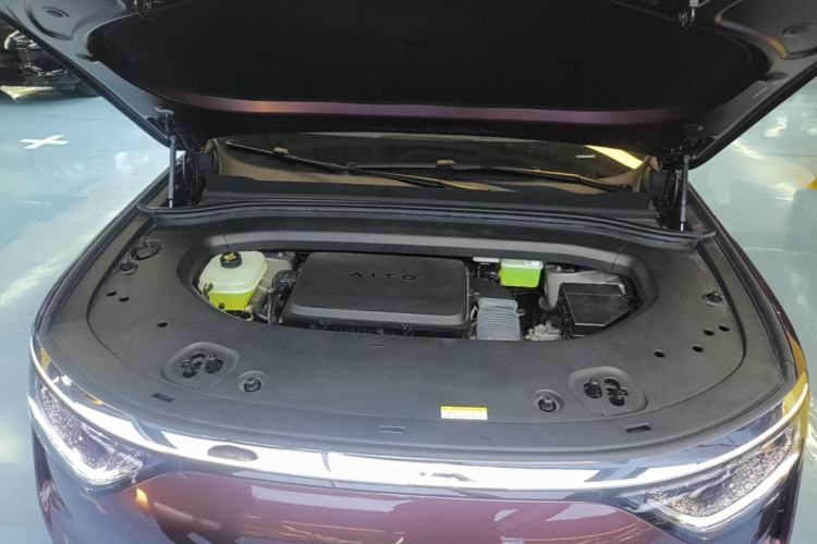 Used Hima AITO M8 2025 Extended-Range Ultra Version 53.4 kWh 5-Seater Edition Engine Bay