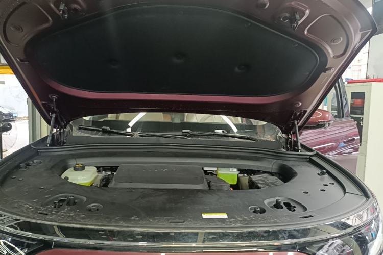 Used Hima AITO M8 2025 Extended-Range Ultra Version 53.4 kWh 6-Seater Edition Engine Bay