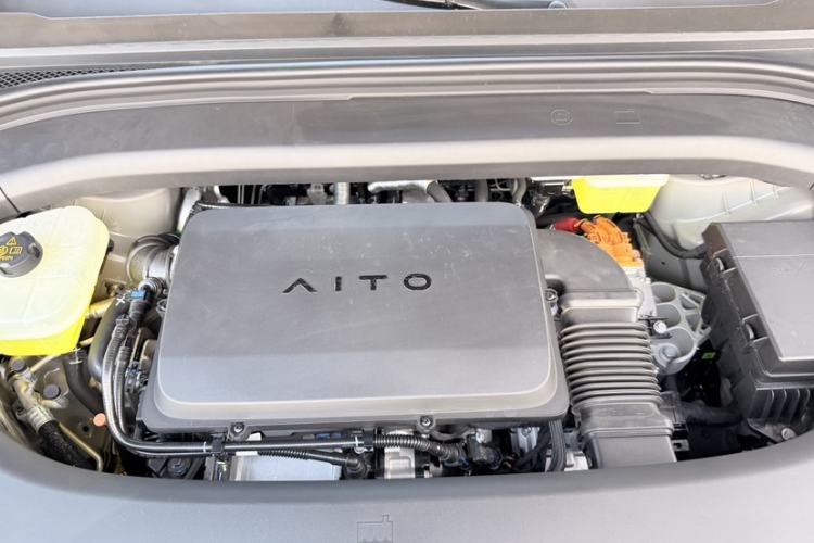 Used Hima AITO M8 2025 Extended-Range Ultra Version 53.4 kWh 5-Seater Edition Engine Bay