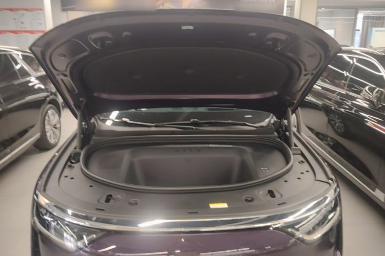 Used Hima AITO M8 2025 Model Pure Electric Max+ Five-Seat Long-Range Version Engine Bay