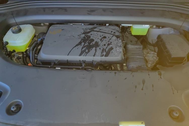 Used Hima AITO M8 2025 Extended-Range Ultra Version 53.4 kWh 5-Seater Edition Engine Bay