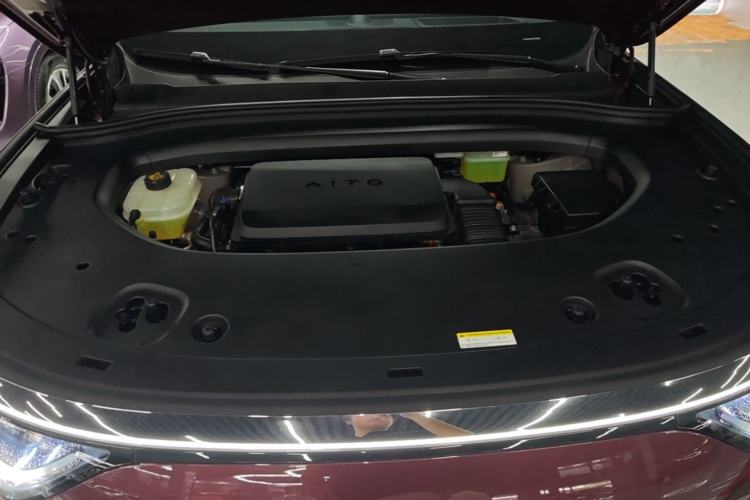 Used Hima AITO M8 2025 Extended-Range Ultra Version 53.4 kWh 5-Seater Edition Engine Bay