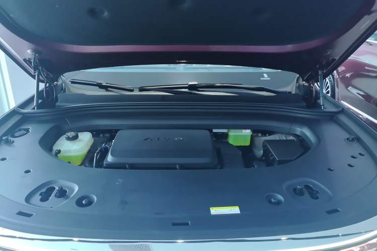 Used Hima AITO M8 2025 Extended-Range Max+ Version 53.4 kWh 6-Seater Edition Engine Bay
