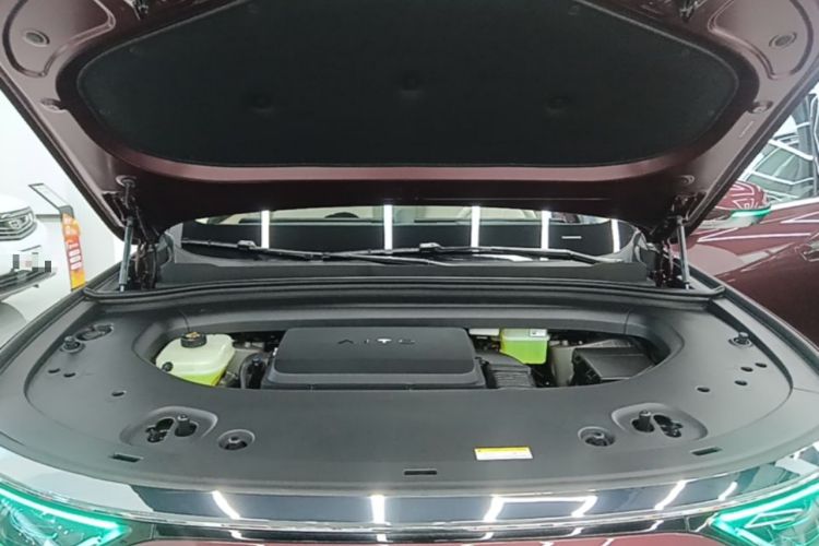 Used Hima AITO M8 2025 Extended-Range Ultra Version 53.4 kWh 5-Seater Edition Engine Bay