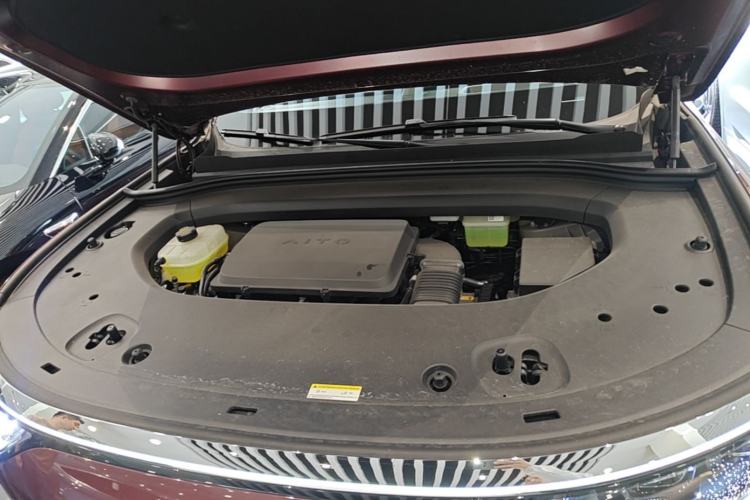 Used Hima AITO M8 2025 Extended-Range Ultra Version 53.4 kWh 5-Seater Edition Engine Bay