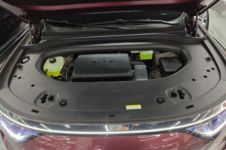 Used Hima AITO M8 2025 Extended-Range Ultra Version 53.4 kWh 5-Seater Edition Engine Bay
