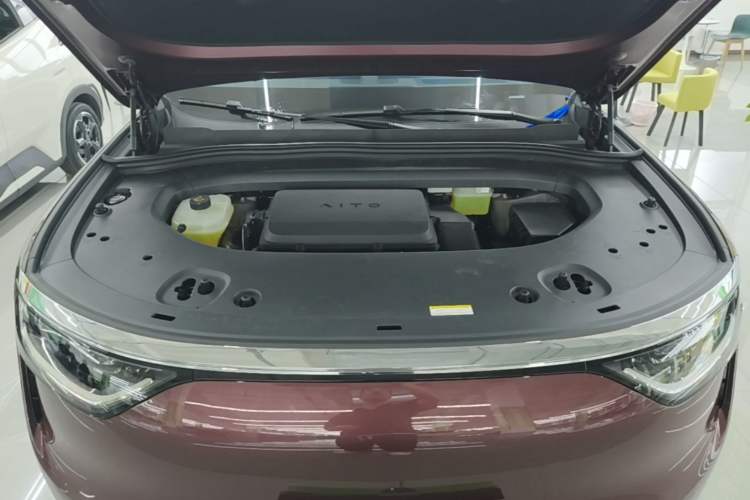 Used Hima AITO M8 2025 Extended-Range Max+ Version 53.4 kWh 6-Seater Edition Engine Bay