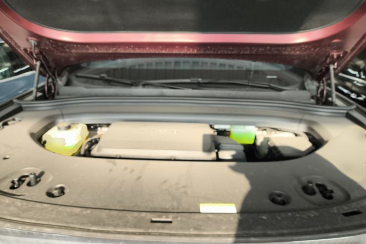 Used Hima AITO M8 2025 Extended-Range Ultra Version 53.4 kWh 5-Seater Edition Engine Bay
