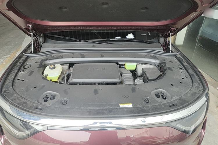 Used Hima AITO M8 2025 Extended-Range Ultra Version 53.4 kWh 5-Seater Edition Engine Bay