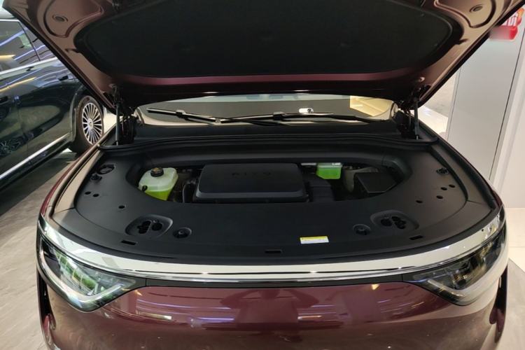 Used Hima AITO M8 2025 Extended-Range Ultra Version 53.4 kWh 6-Seater Edition Engine Bay