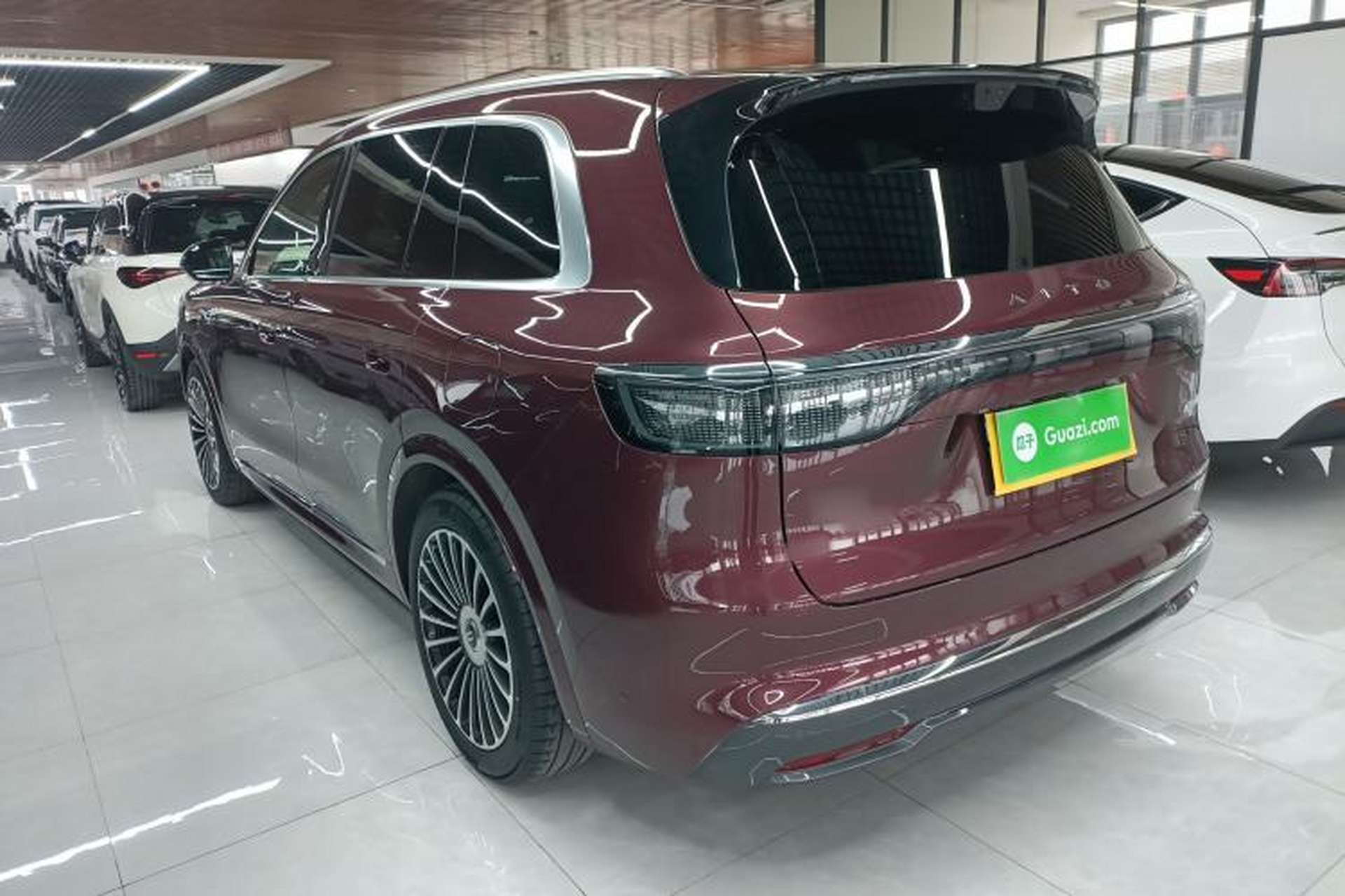 Used Hima AITO M8 2025 Extended-Range Ultra Version 53.4 kWh 5-Seater Edition Exterior 2