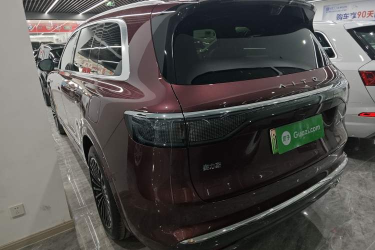 Used Hima AITO M8 2025 Extended-Range Ultra Version 53.4 kWh 5-Seater Edition Exterior 3