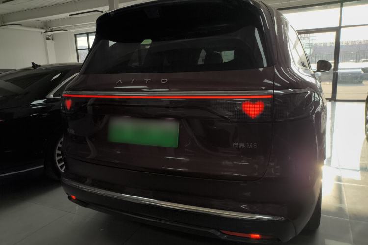 Used Hima AITO M8 2025 Extended-Range Ultra Version 53.4 kWh 5-Seater Edition Exterior 4
