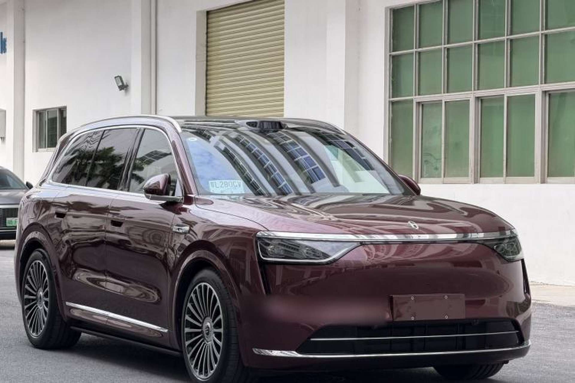 Used Hima AITO M8 2025 Extended-Range Ultra Version 53.4 kWh 5-Seater Edition Exterior 6