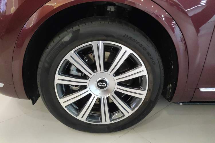Used Hima AITO M8 2025 Extended-Range Max+ Version 53.4 kWh 6-Seater Edition Exterior 7