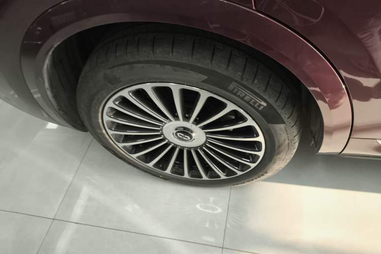 Used Hima AITO M8 2025 Extended-Range Ultra Version 53.4 kWh 5-Seater Edition Exterior 8
