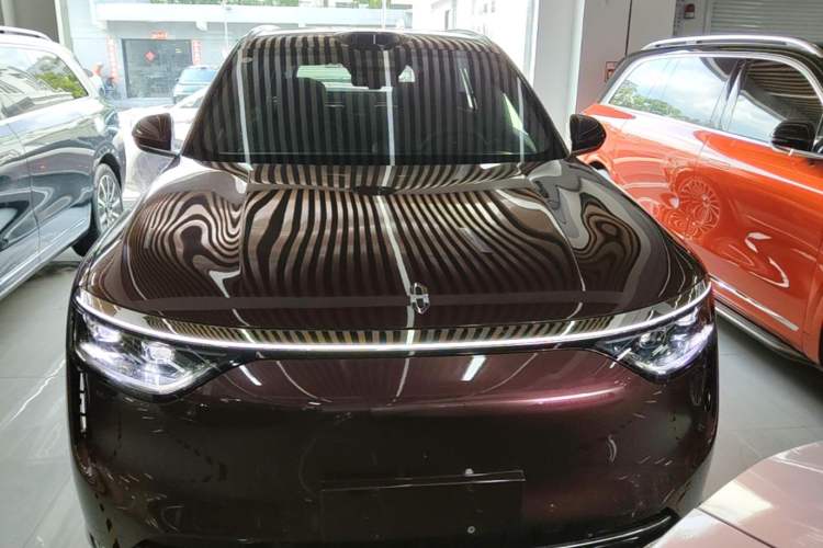 Used Hima AITO M8 2025 Extended-Range Ultra Version 53.4 kWh 5-Seater Edition Front