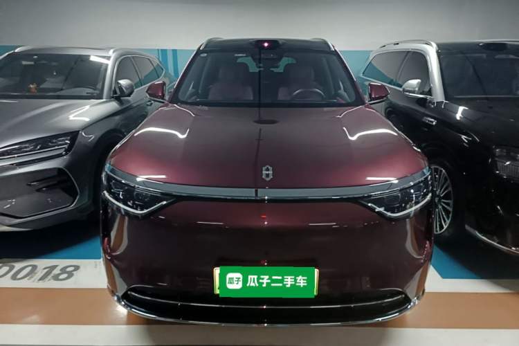 Used Hima AITO M8 2025 Extended-Range Ultra Version 53.4 kWh 5-Seater Edition Front