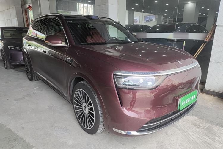 Used Hima AITO M8 2025 Extended-Range Ultra Version 53.4 kWh 5-Seater Edition Front Right 45 Deg