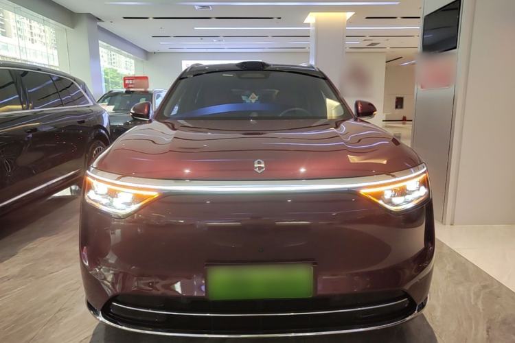 Used Hima AITO M8 2025 Extended-Range Ultra Version 53.4 kWh 6-Seater Edition Front