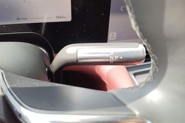 Used Hima AITO M8 2025 Extended-Range Ultra Version 53.4 kWh 5-Seater Edition Gear Lever