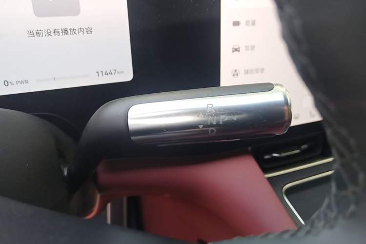 Used Hima AITO M8 2025 Extended-Range Ultra Version 53.4 kWh 5-Seater Edition Gear Lever