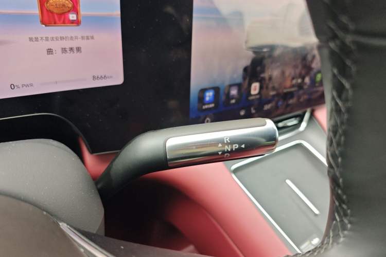 Used Hima AITO M8 2025 Extended-Range Ultra Version 53.4 kWh 5-Seater Edition Gear Lever