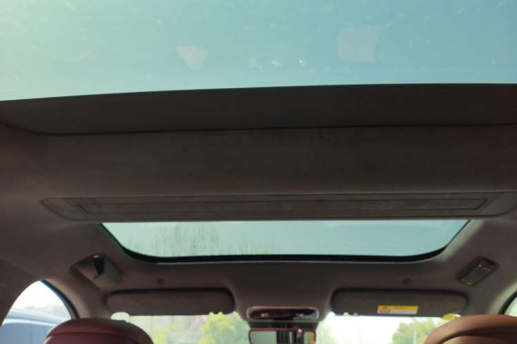 Used Hima AITO M8 2025 Extended-Range Ultra Version 53.4 kWh 5-Seater Edition Headliner