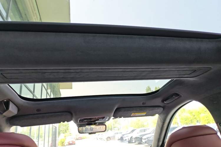 Used Hima AITO M8 2025 Extended-Range Ultra Version 53.4 kWh 5-Seater Edition Headliner