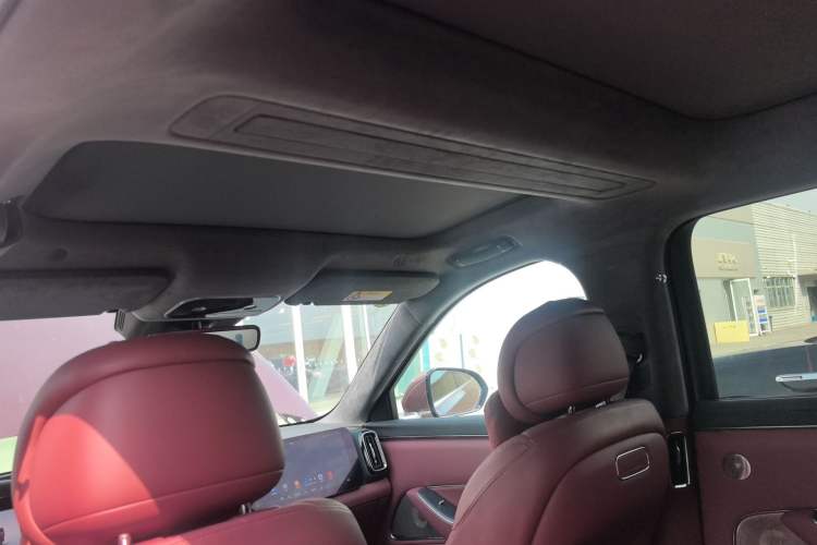 Used Hima AITO M8 2025 Extended-Range Ultra Version 53.4 kWh 5-Seater Edition Headliner