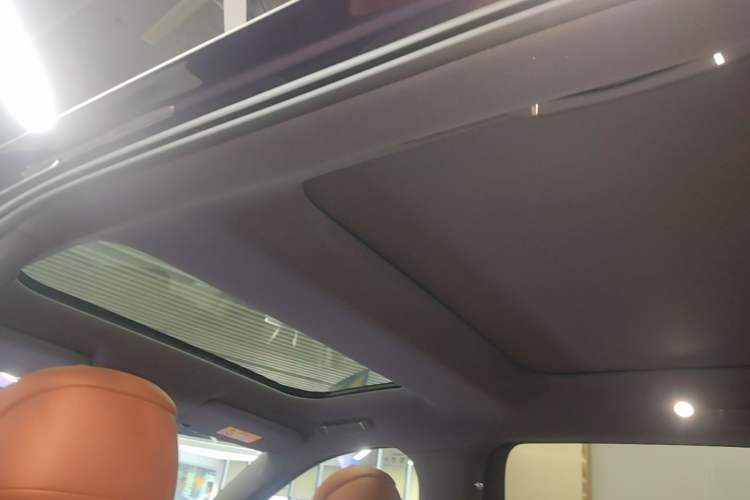 Used Hima AITO M8 2025 Model Pure Electric Max+ Five-Seat Long-Range Version Headliner