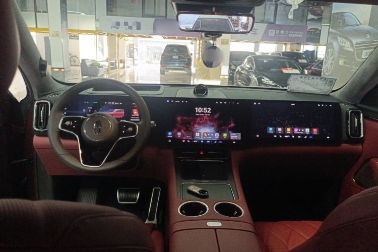 Used Hima AITO M8 2025 Extended-Range Ultra Version 53.4 kWh 5-Seater Edition Interior 2