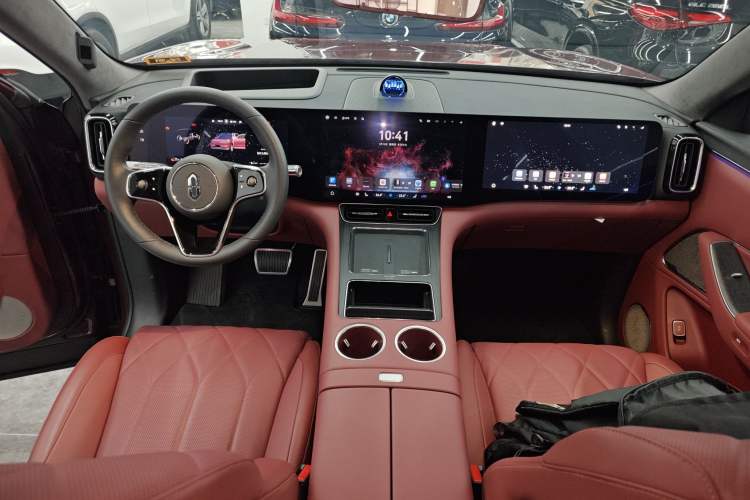 Used Hima AITO M8 2025 Extended-Range Ultra Version 53.4 kWh 5-Seater Edition Interior 2