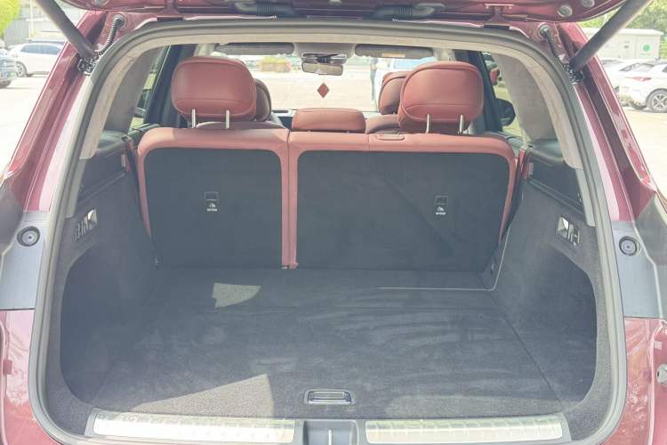 Used Hima AITO M8 2025 Extended-Range Ultra Version 53.4 kWh 5-Seater Edition Interior 6
